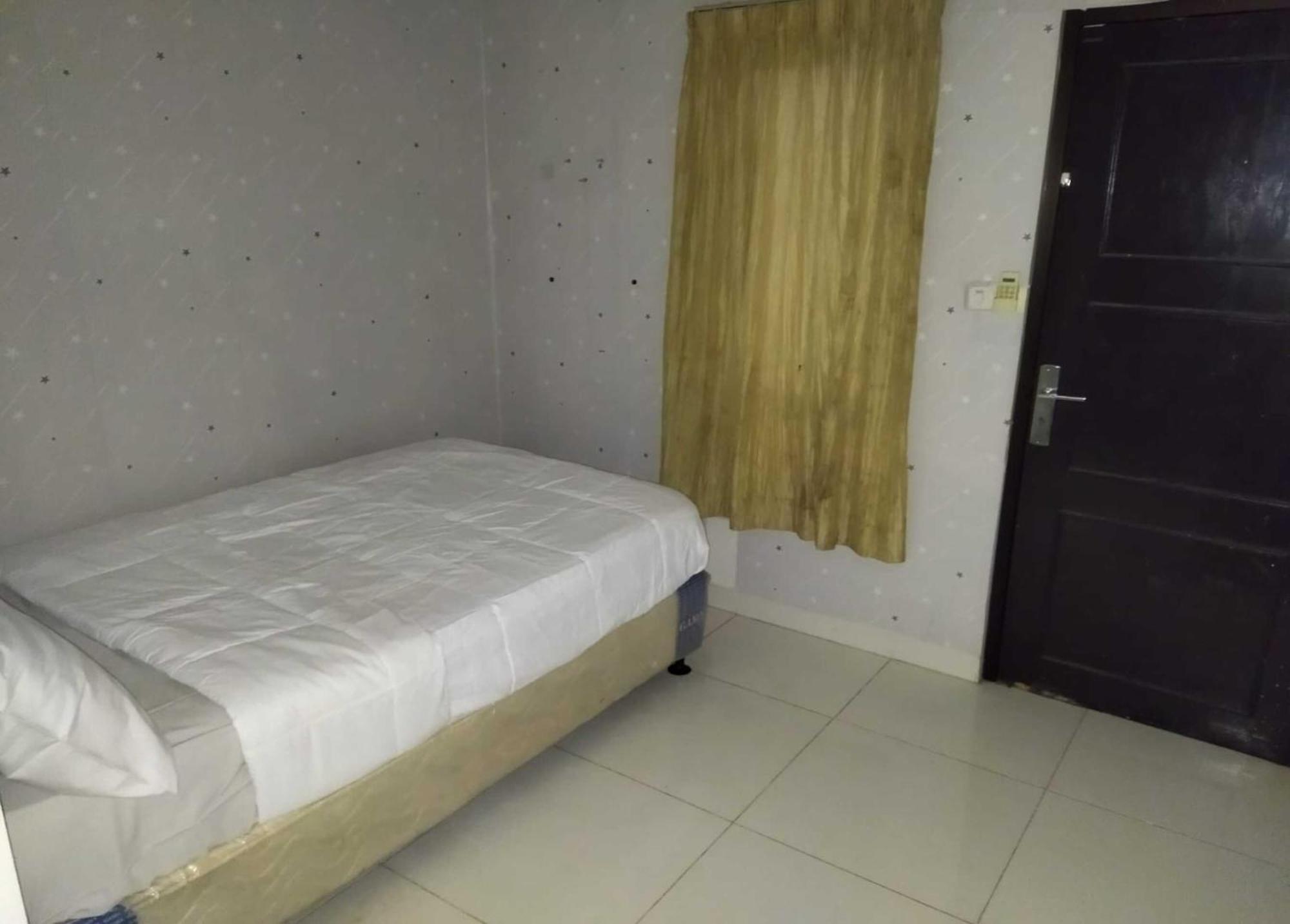 Oyo 93540 Bintang Residence 2 Yakarta Exterior foto